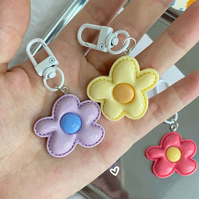 Pop Flower Clip-on Charm (6 Colours)