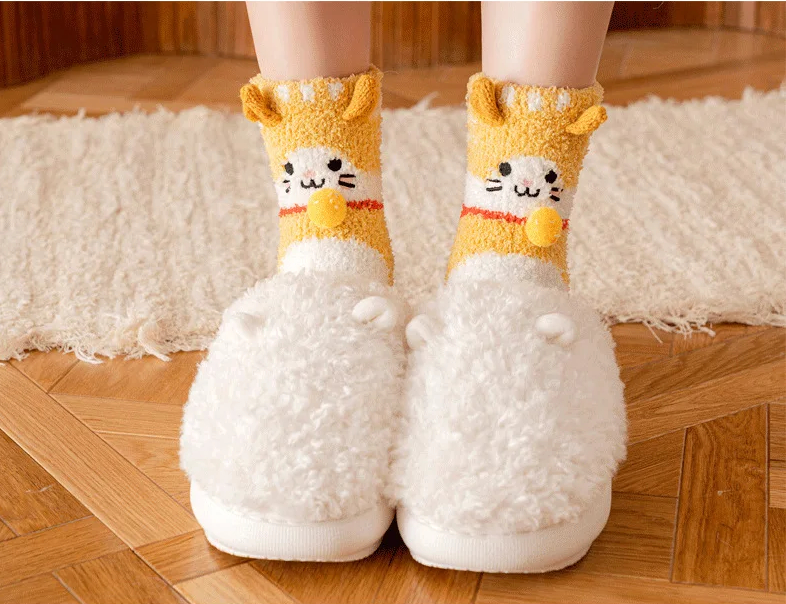 Fuzzy Kitty Cat Crew Socks (6 Colours) - Ice Cream Cake