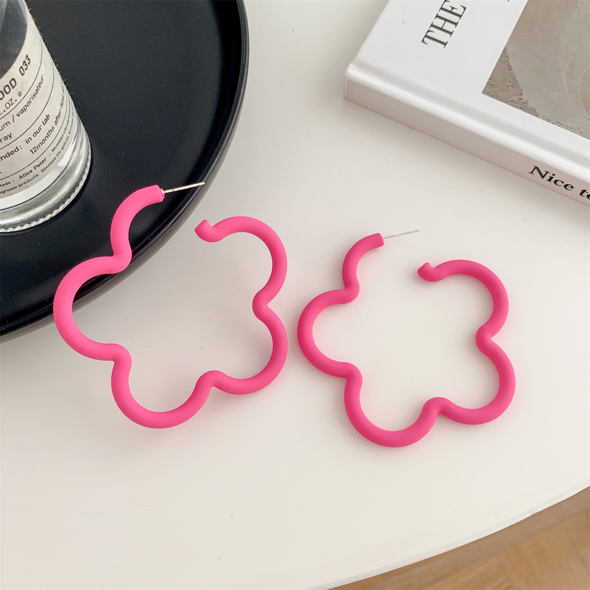 Retro Rounded Daisy Earrings (11 Colours)