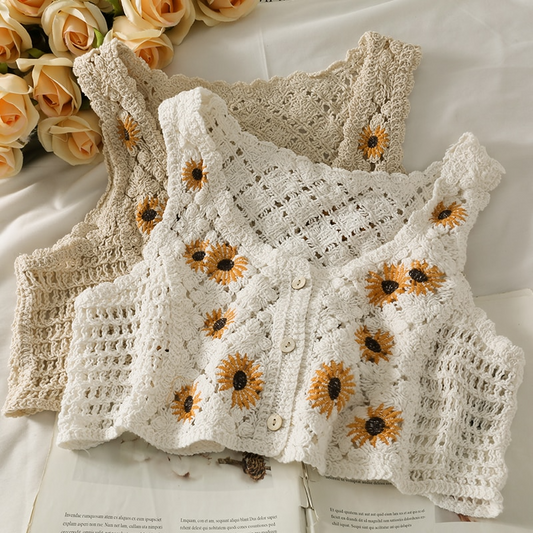 Crochet Daisy Cropped Vest Top (2 Colours)