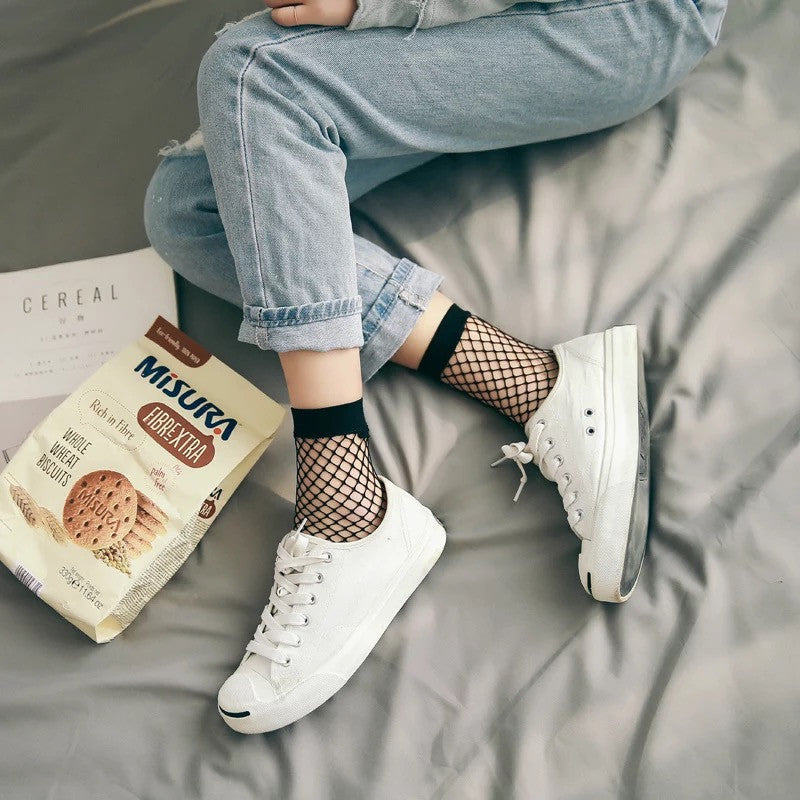 Fishnet Crew Socks (2 colours) – Ice Cream Cake1