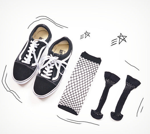 Fishnet Ankle Socks (2 colours) - Ice Cream Cake