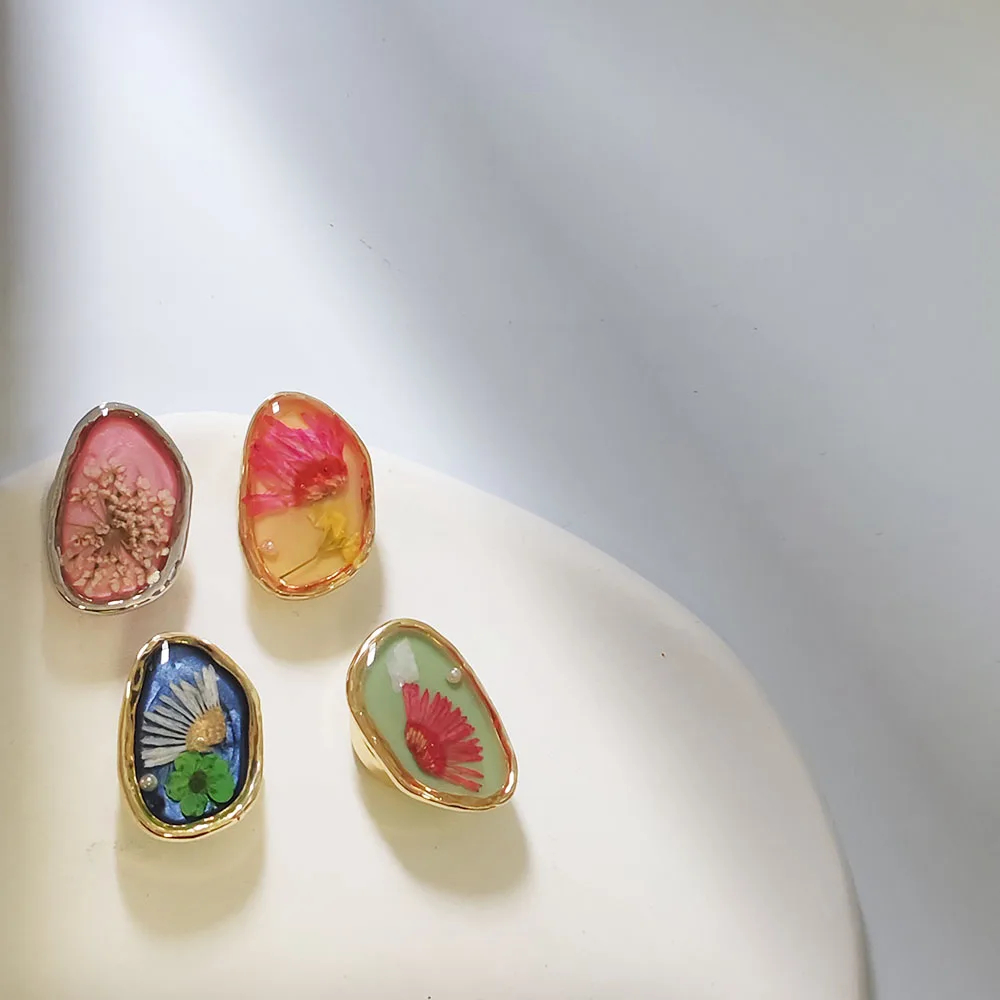 Dried Flower Button Studs Cover Set (2 pcs) - Ice Cream Cake