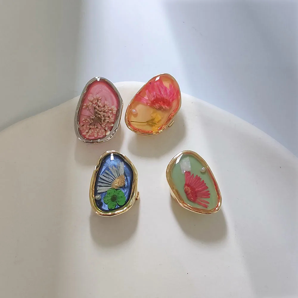 Dried Flower Button Studs Cover Set (2 pcs) - Ice Cream Cake