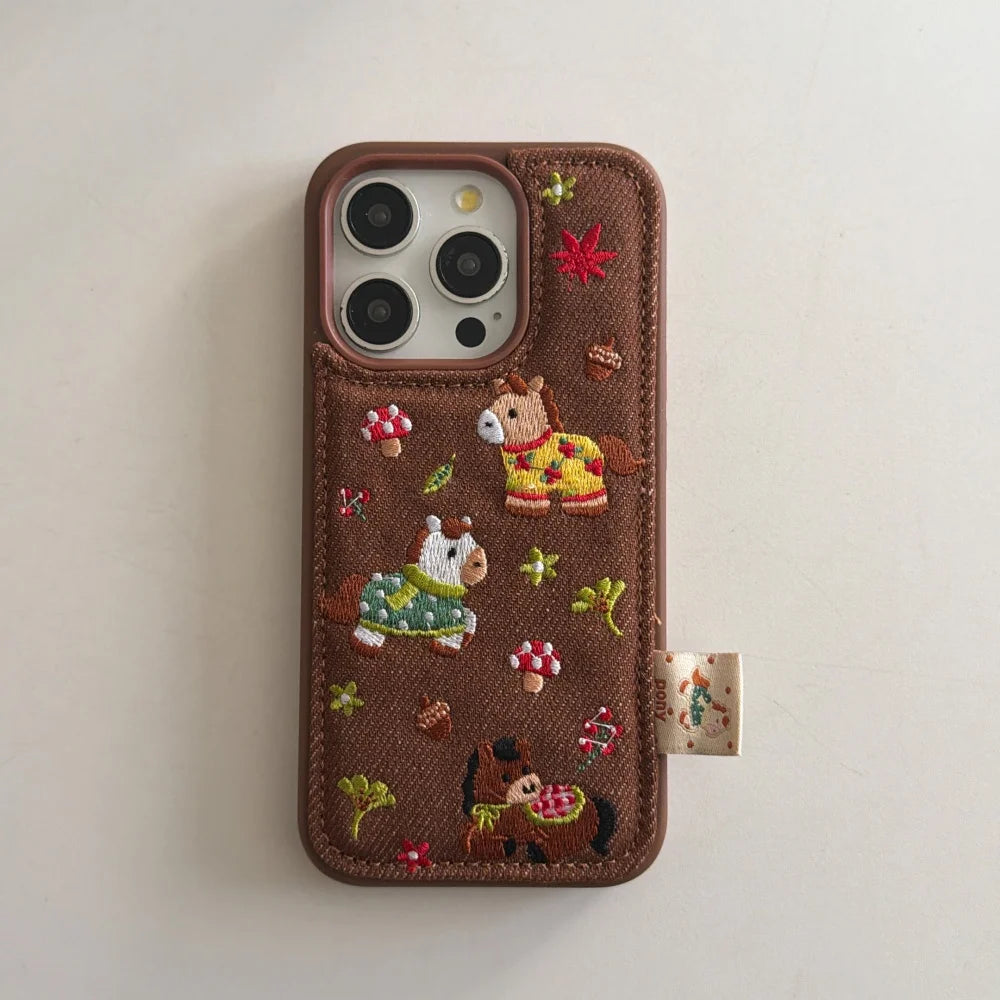 Cute fashion embroidered three ponies phone case for iPhone 17 16 ProMax 14 15 Pro fundas simple new shockproof protective case - Ice Cream Cake
