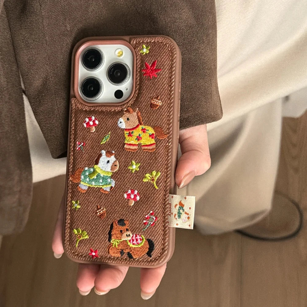 Cute fashion embroidered three ponies phone case for iPhone 17 16 ProMax 14 15 Pro fundas simple new shockproof protective case - Ice Cream Cake