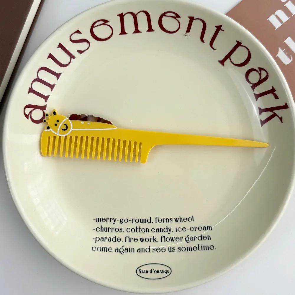Acrylic Animal Hair Comb