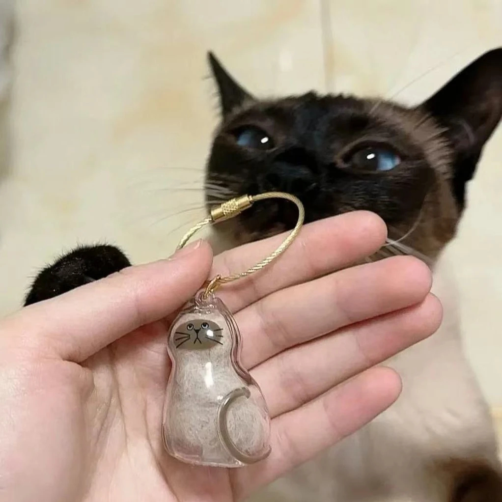 Kitty Cat Fur Keeper Keychain