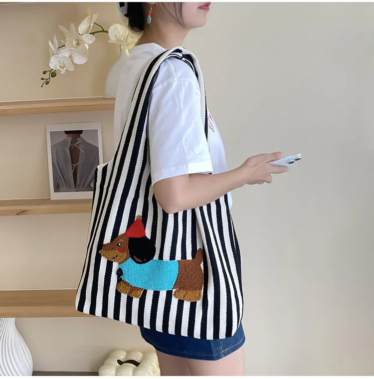 Stylish Dachshund Striped Shoulder Bag (2 Colours) - Ice Cream Cake
