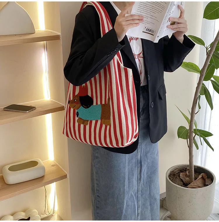 Stylish Dachshund Striped Shoulder Bag (2 Colours) - Ice Cream Cake