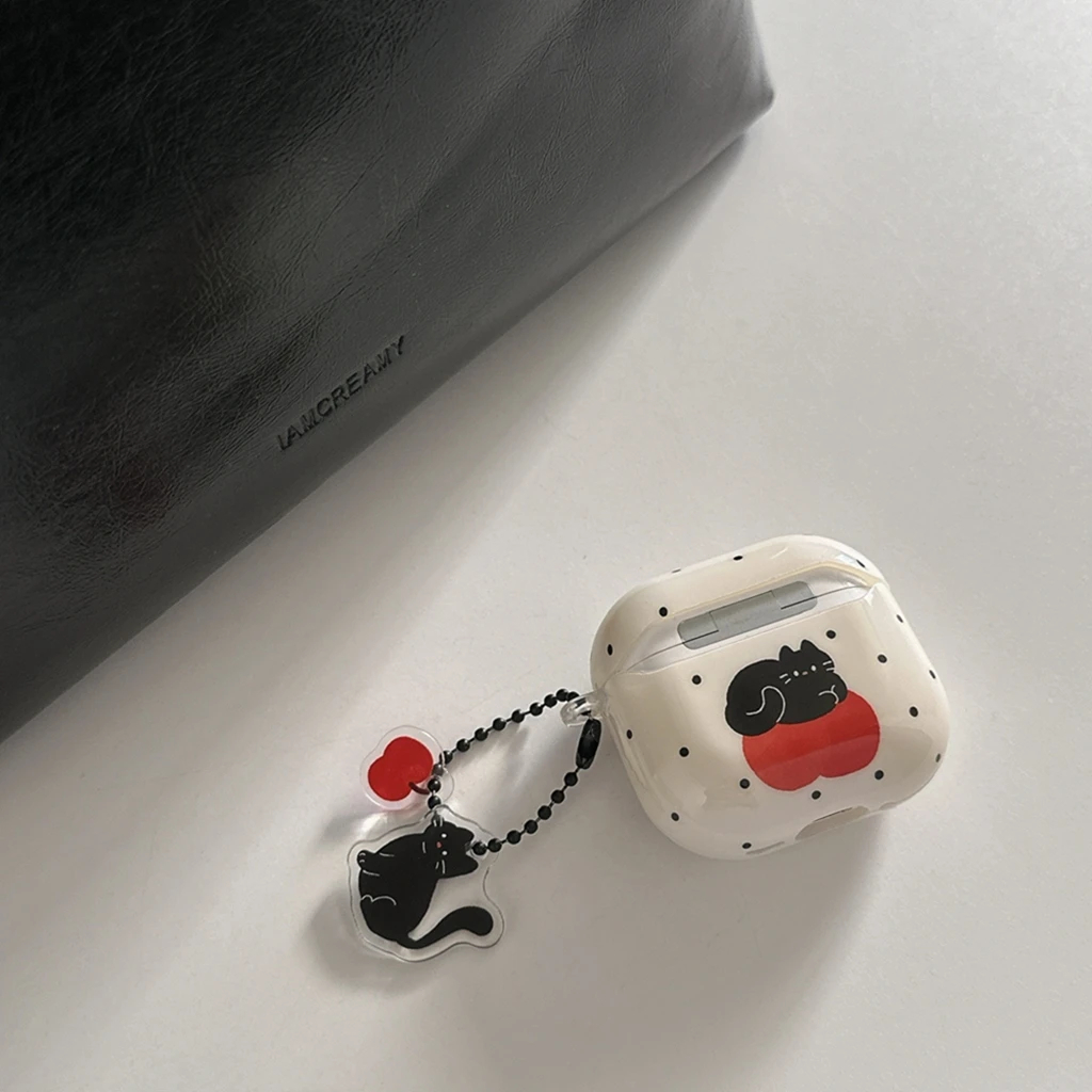 Apple Cat AirPods Charger Case Cover with Cat Charm