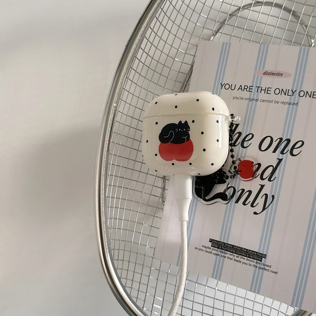 Apple Cat AirPods Charger Case Cover with Cat Charm