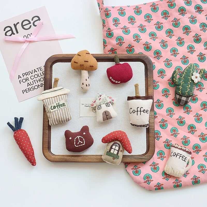 Whimsical Linen Character Brooch (19 Designs) - Ice Cream Cake