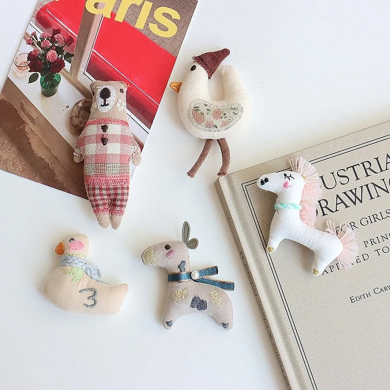 Whimsical Linen Character Brooch (19 Designs) - Ice Cream Cake