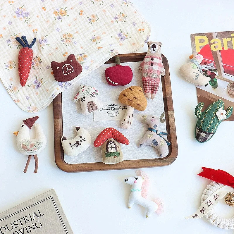 Whimsical Linen Character Brooch (19 Designs) - Ice Cream Cake