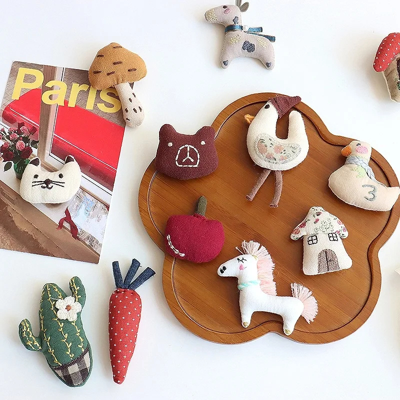 Whimsical Linen Character Brooch (19 Designs) - Ice Cream Cake