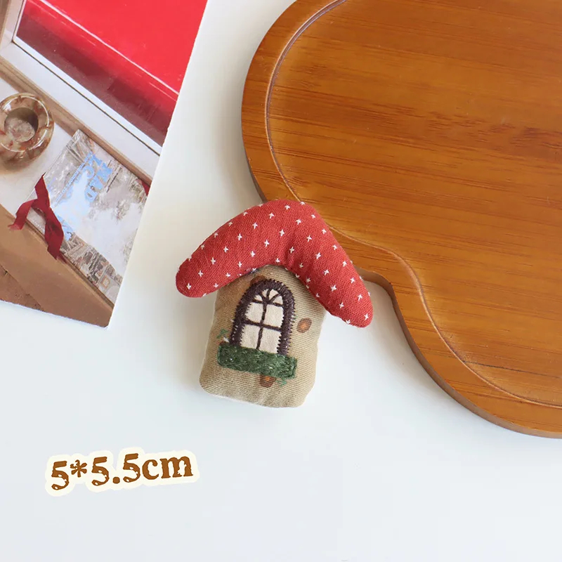 Whimsical Linen Character Brooch (19 Designs) - Ice Cream Cake
