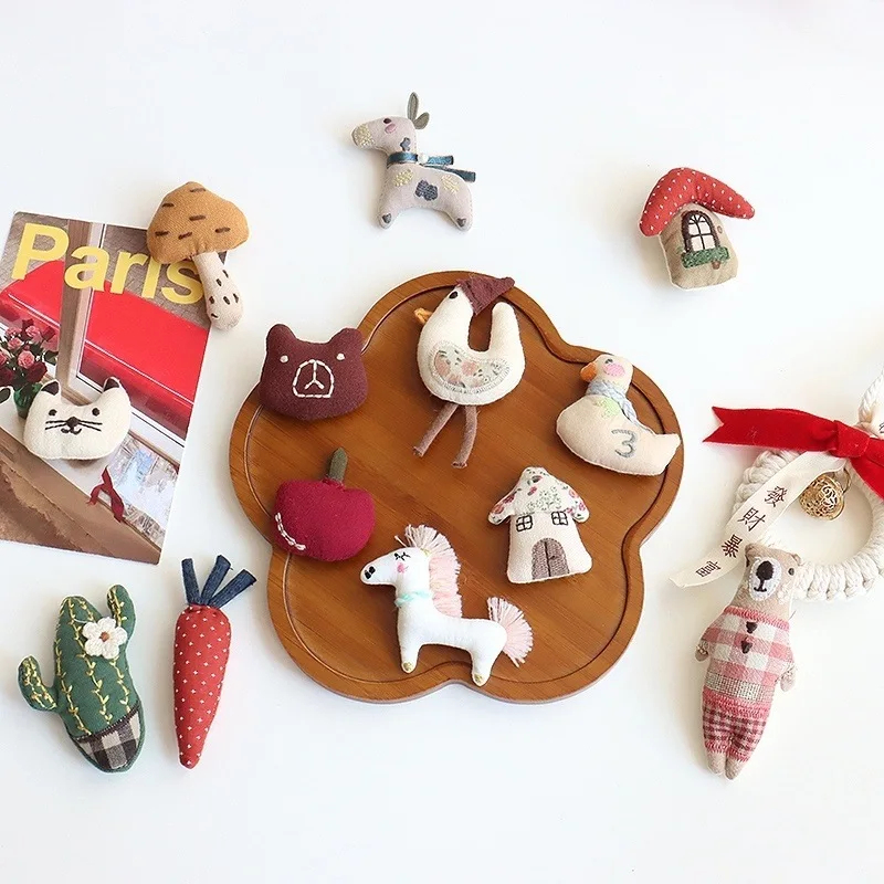 Whimsical Linen Character Brooch (19 Designs) - Ice Cream Cake