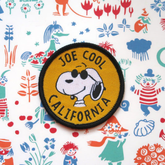 Snoopy Embroidery Patch // Snoopy from the Peanuts comic "Joe Cool California" embroidered patch badge applique