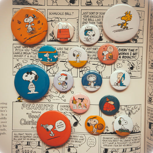 Snoopy/ Peanuts Comics Vintage Style Button Pin Badges
