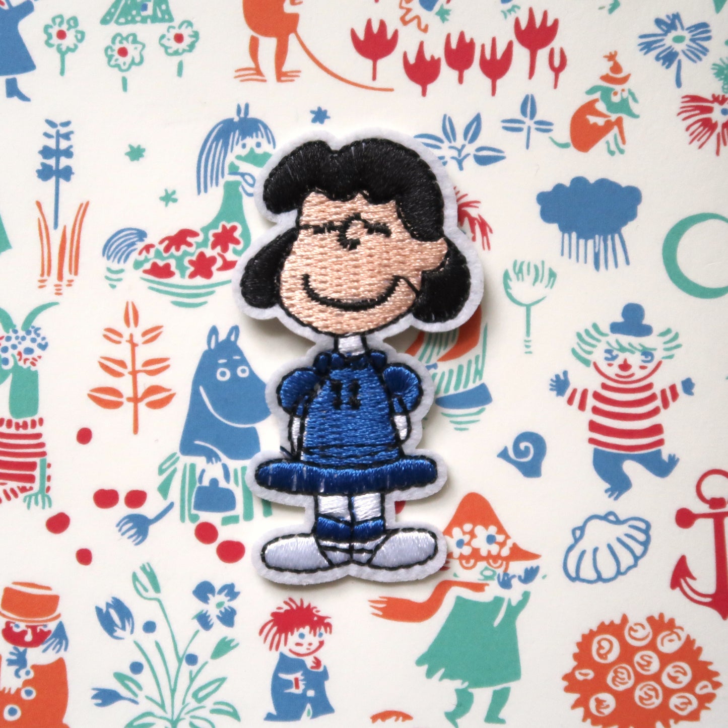 Snoopy Embroidery Patch // Lucy van Pelt from the Snoopy/Peanuts comics embroidered iron-on patch badge appliqué
