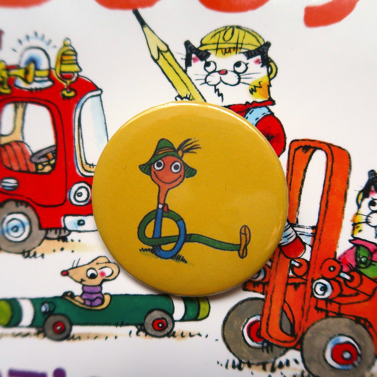 Richard Scarry Lowly Worm 44MM Can Badge