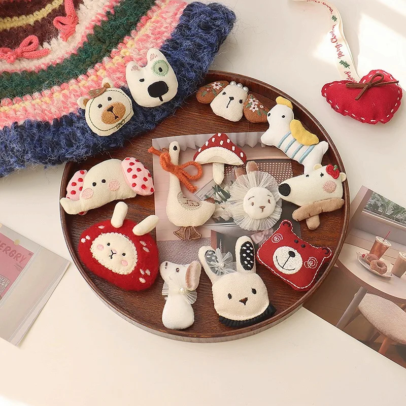 Whimsical Linen Animal Brooch (13 Designs)