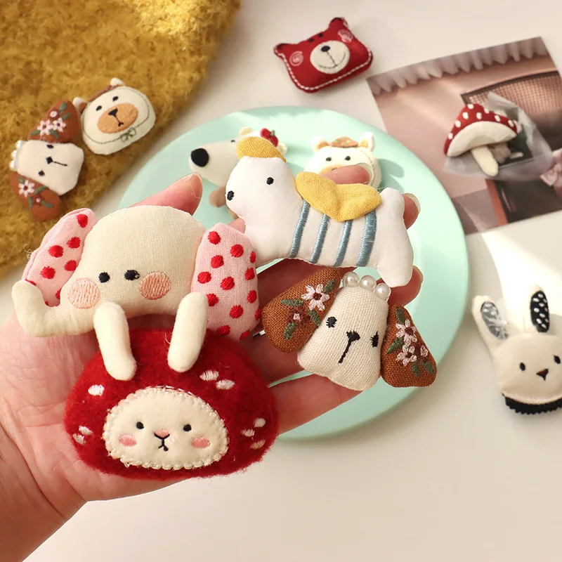 Whimsical Linen Animal Brooch (13 Designs)