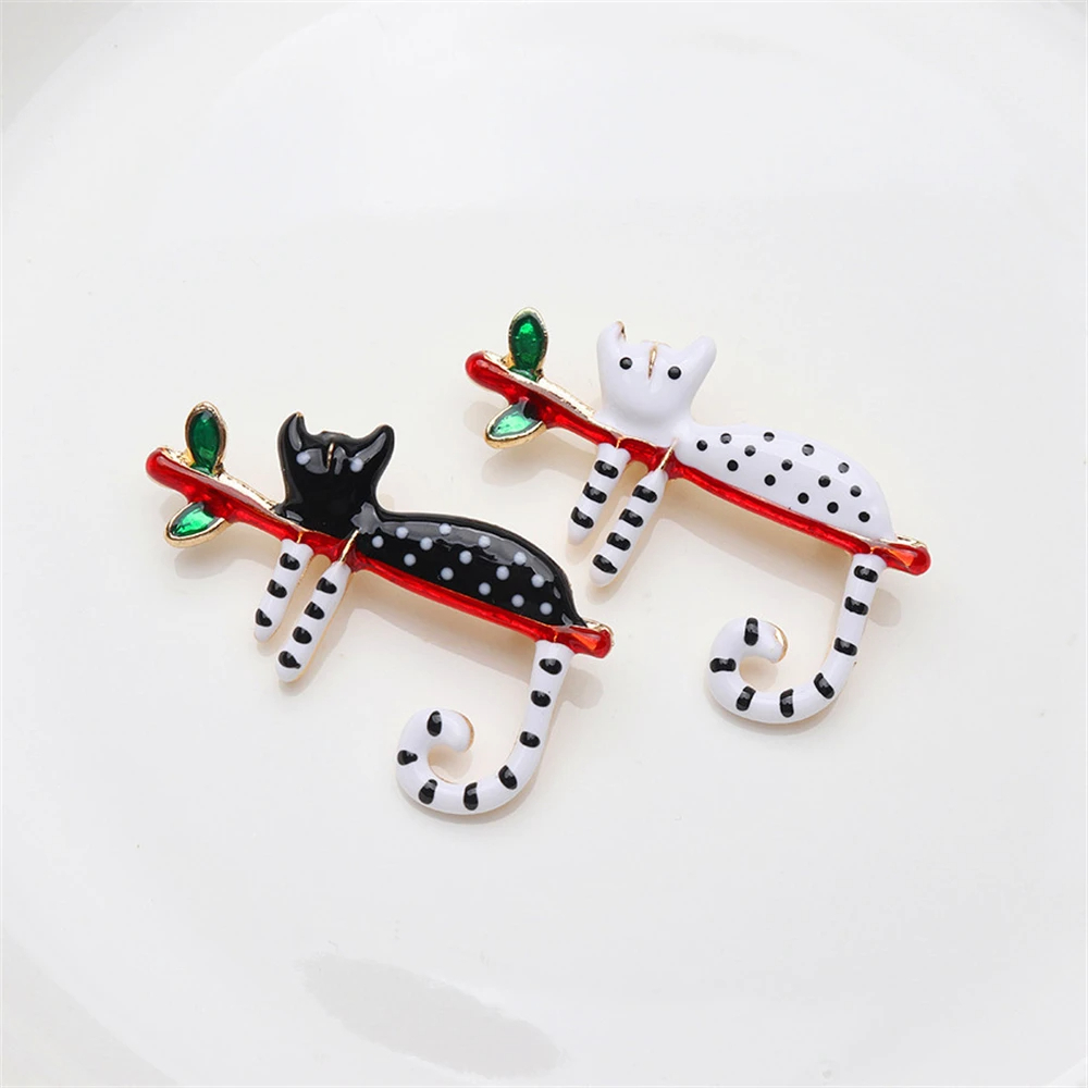 Polka Dot Cat Brooch
