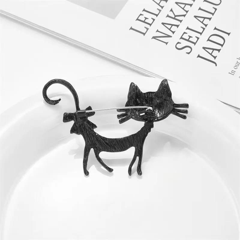 Whimsical Kitty Cat Brooch