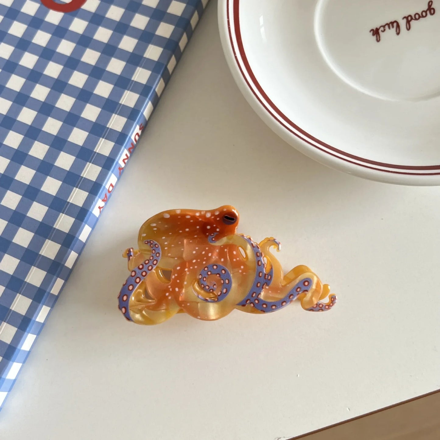 Glossy Acrylic Octopus Hair Claw