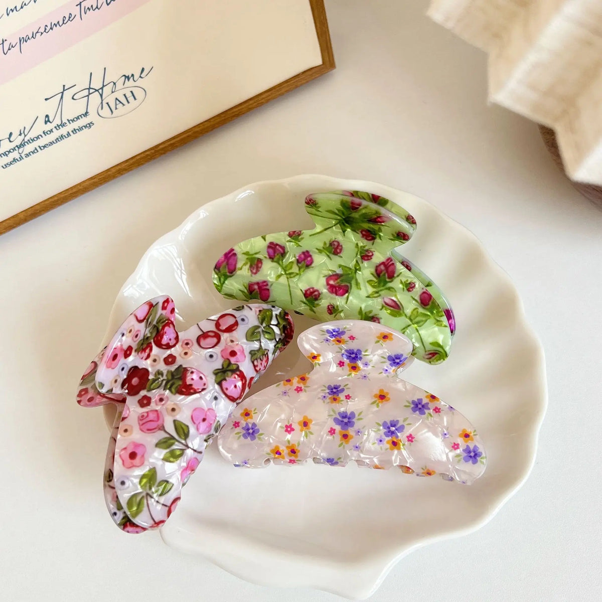 Granny Style Floral Hair Claw Clips