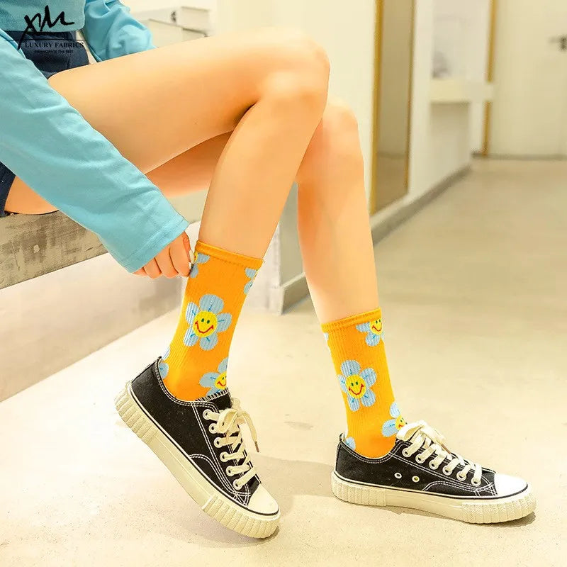 Smiling Daisy Crew Socks