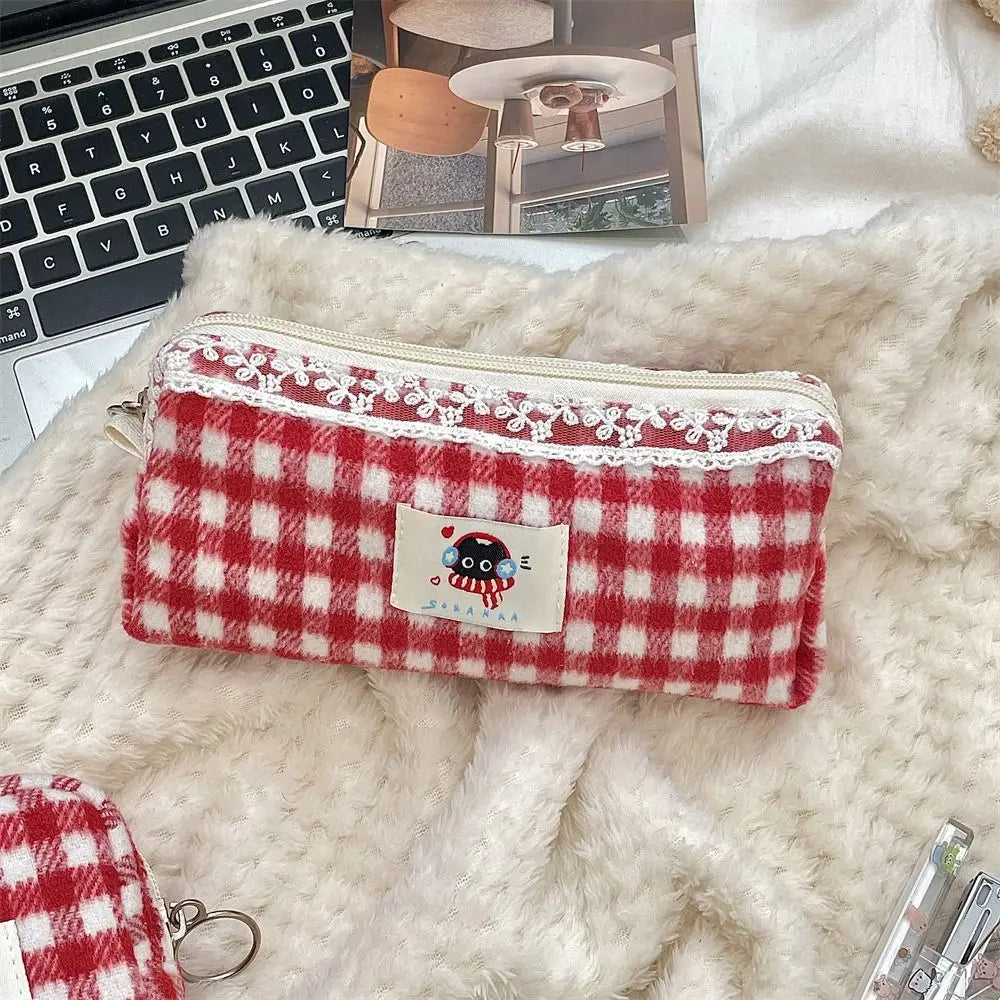 Winter Cat Gingham Zipper Pouch - Ice Cream Cake