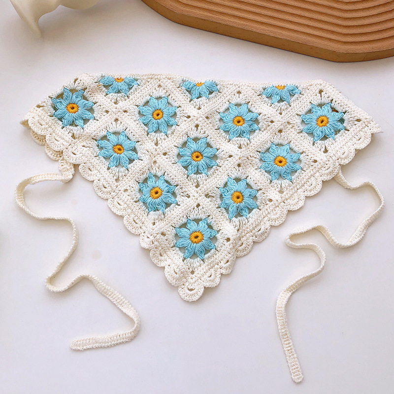 Crochet Daisy Triangle Scarf (5 Colours)