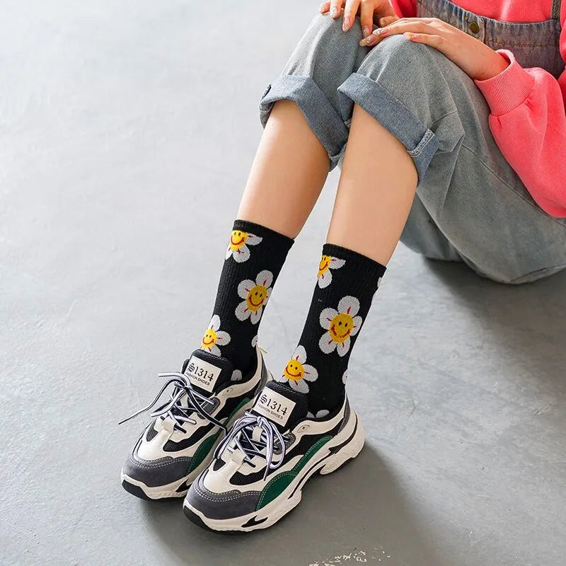 Smiling Daisy Crew Socks
