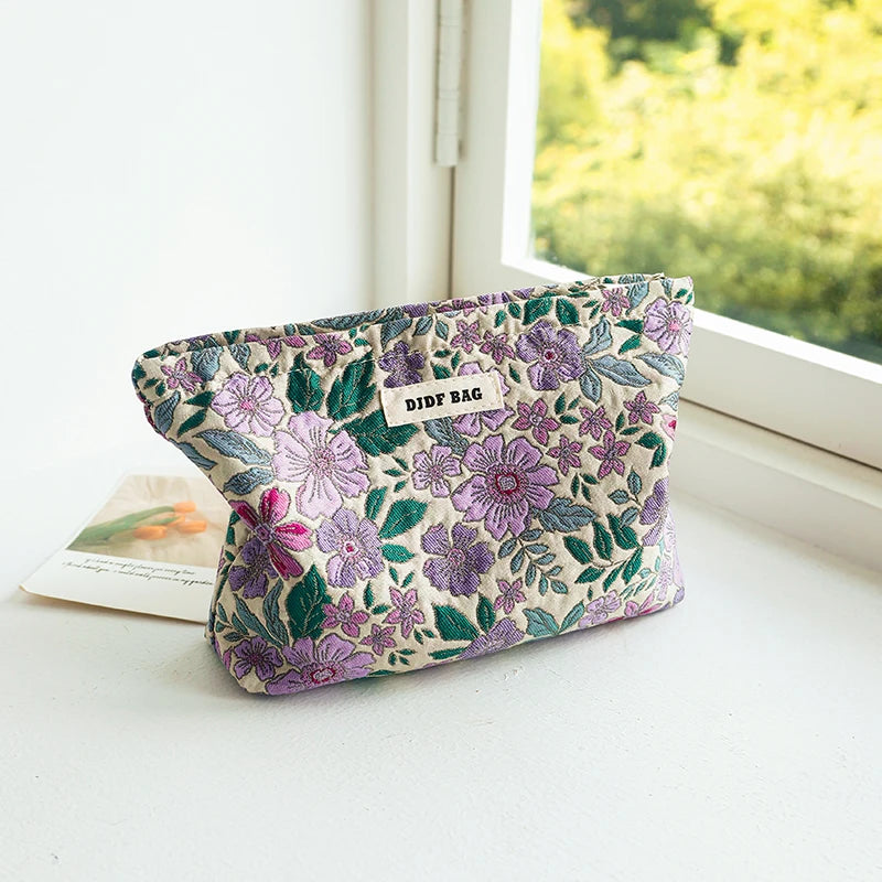 Retro Pattern Zipper pouch