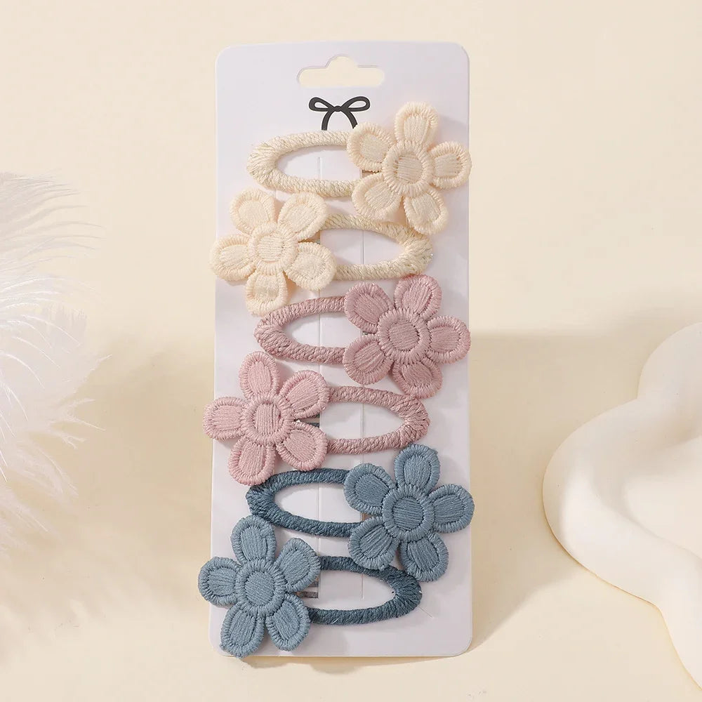Embroidered Flower Hair Clip Set