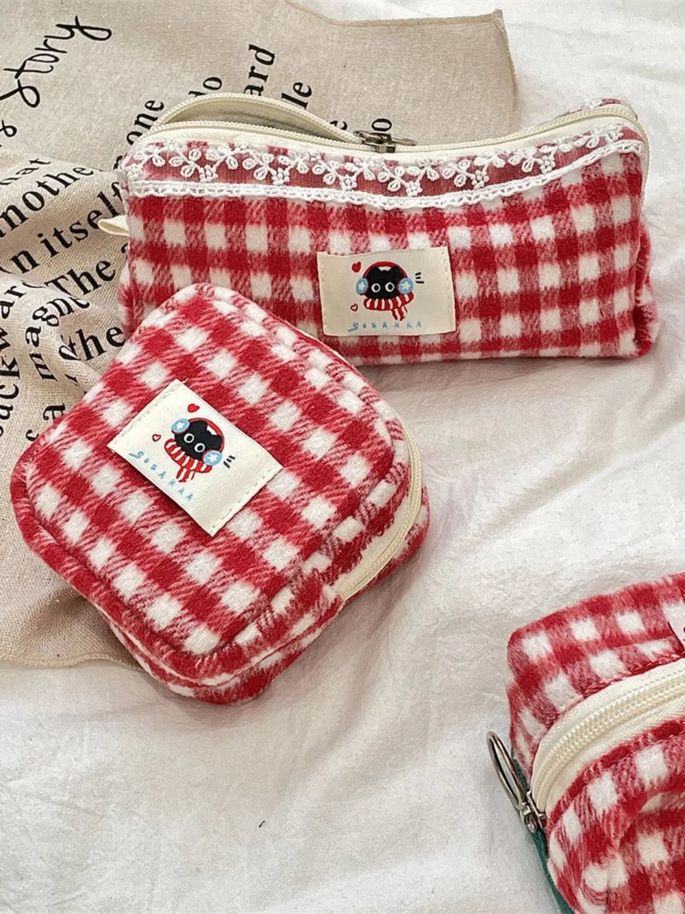 Winter Cat Gingham Zipper Pouch - Ice Cream Cake