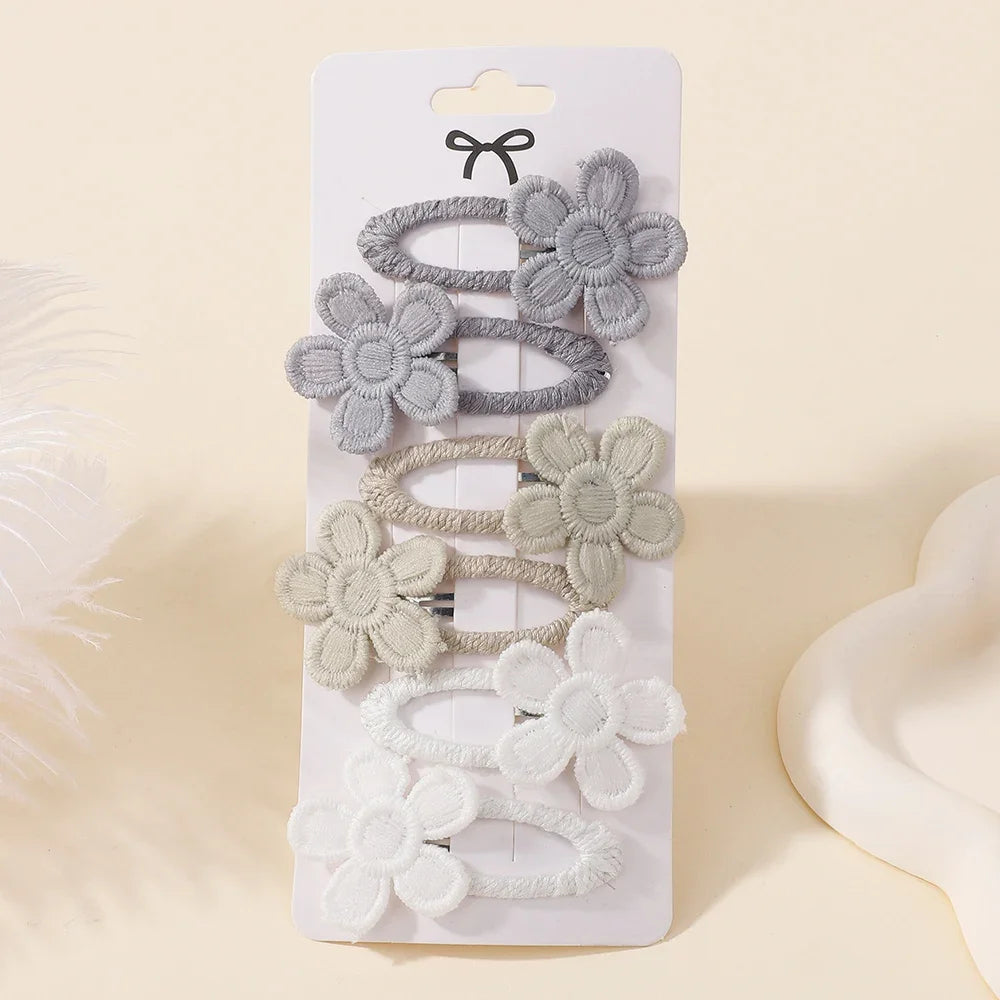 Embroidered Flower Hair Clip Set