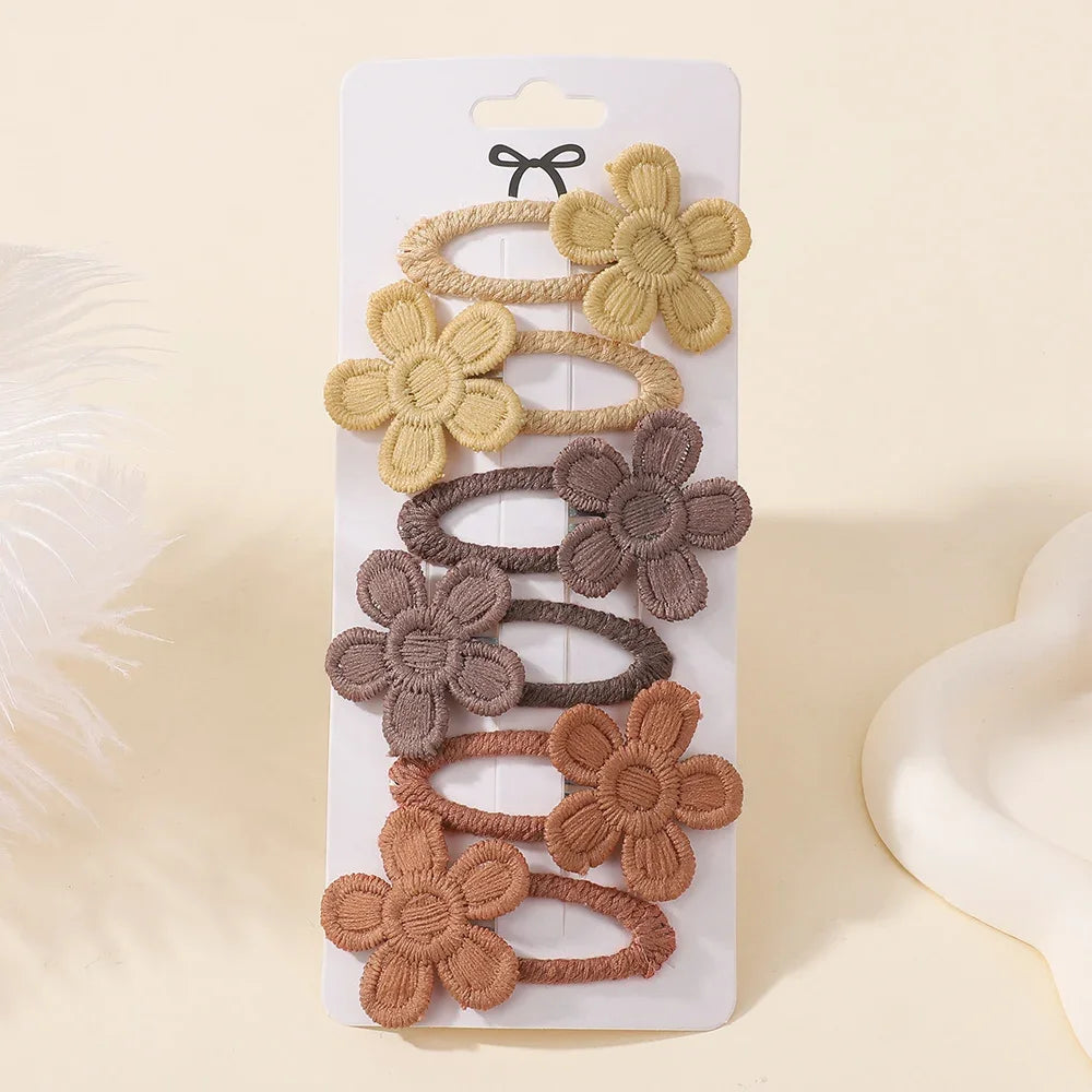 Embroidered Flower Hair Clip Set