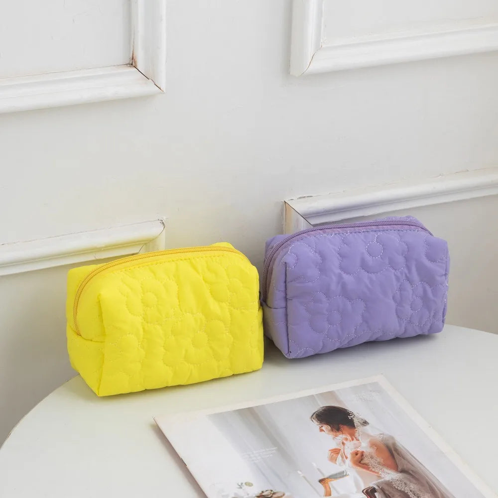 Flower Pattern Quilted Zipper Pouch