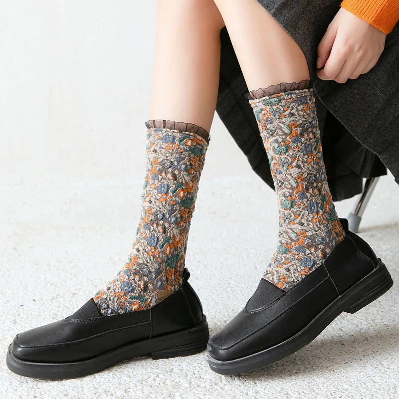 Floral Textured Crew Socks