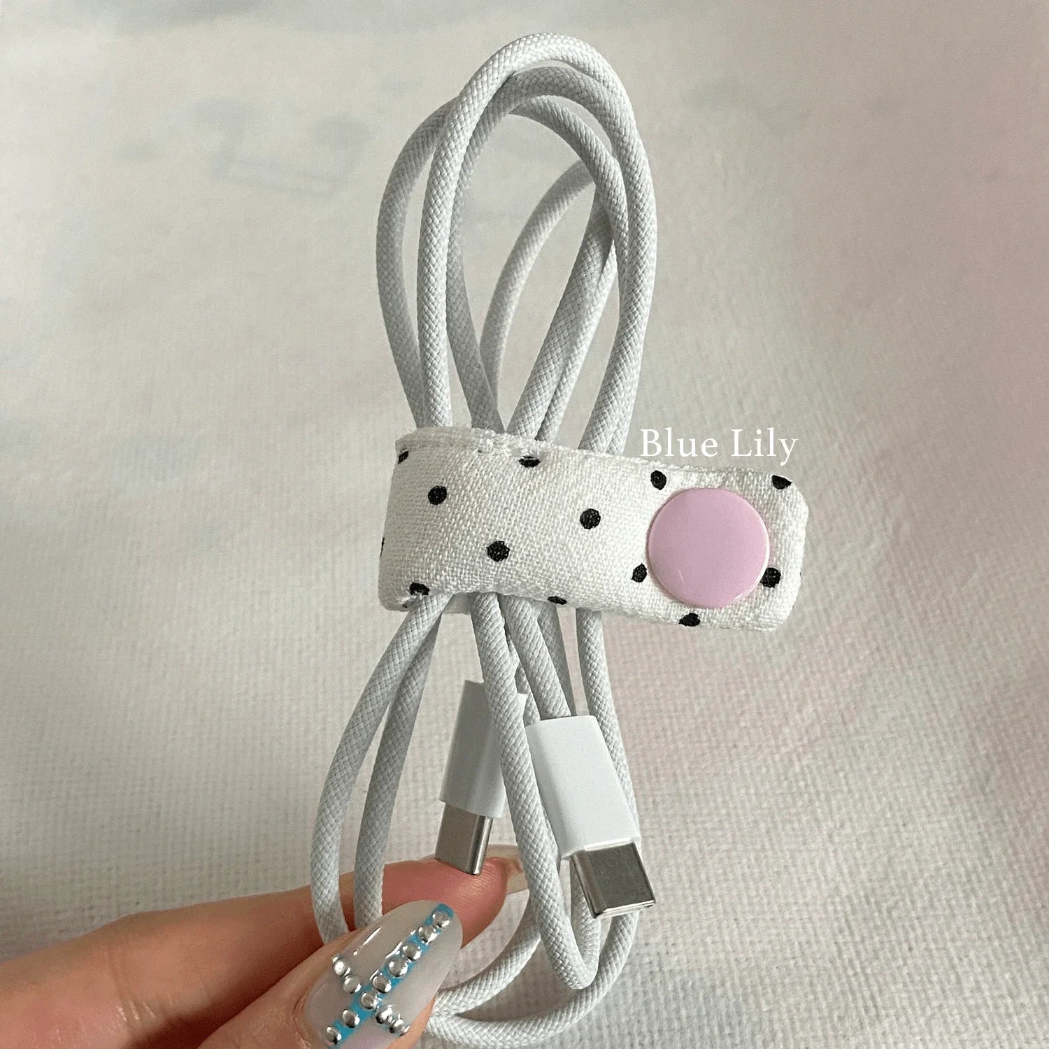 INS Style Star Cable Buckle - Cute Fabric Data Wire Organizer for Portable Headphone & Charging Cable Storage - Ice Cream Cake