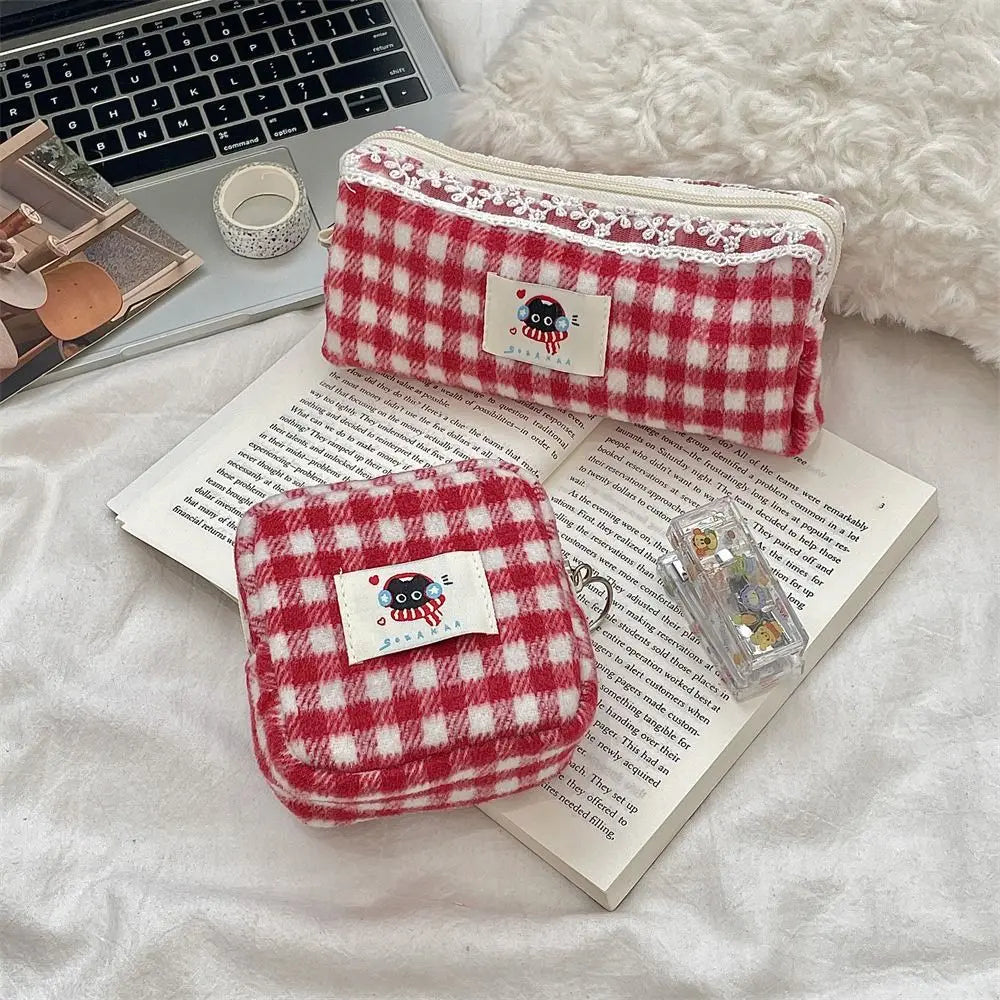 Winter Cat Gingham Zipper Pouch - Ice Cream Cake