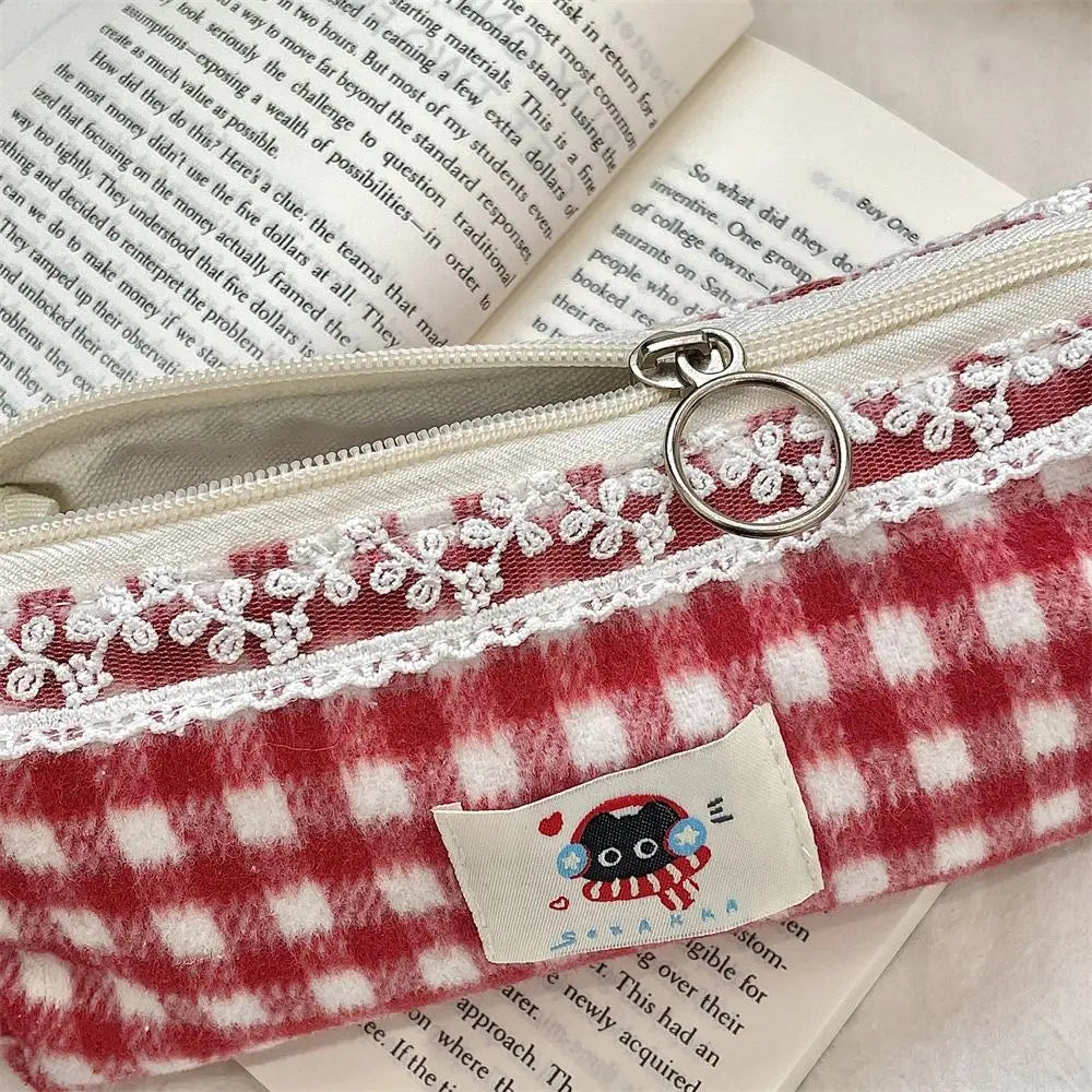 Winter Cat Gingham Zipper Pouch - Ice Cream Cake