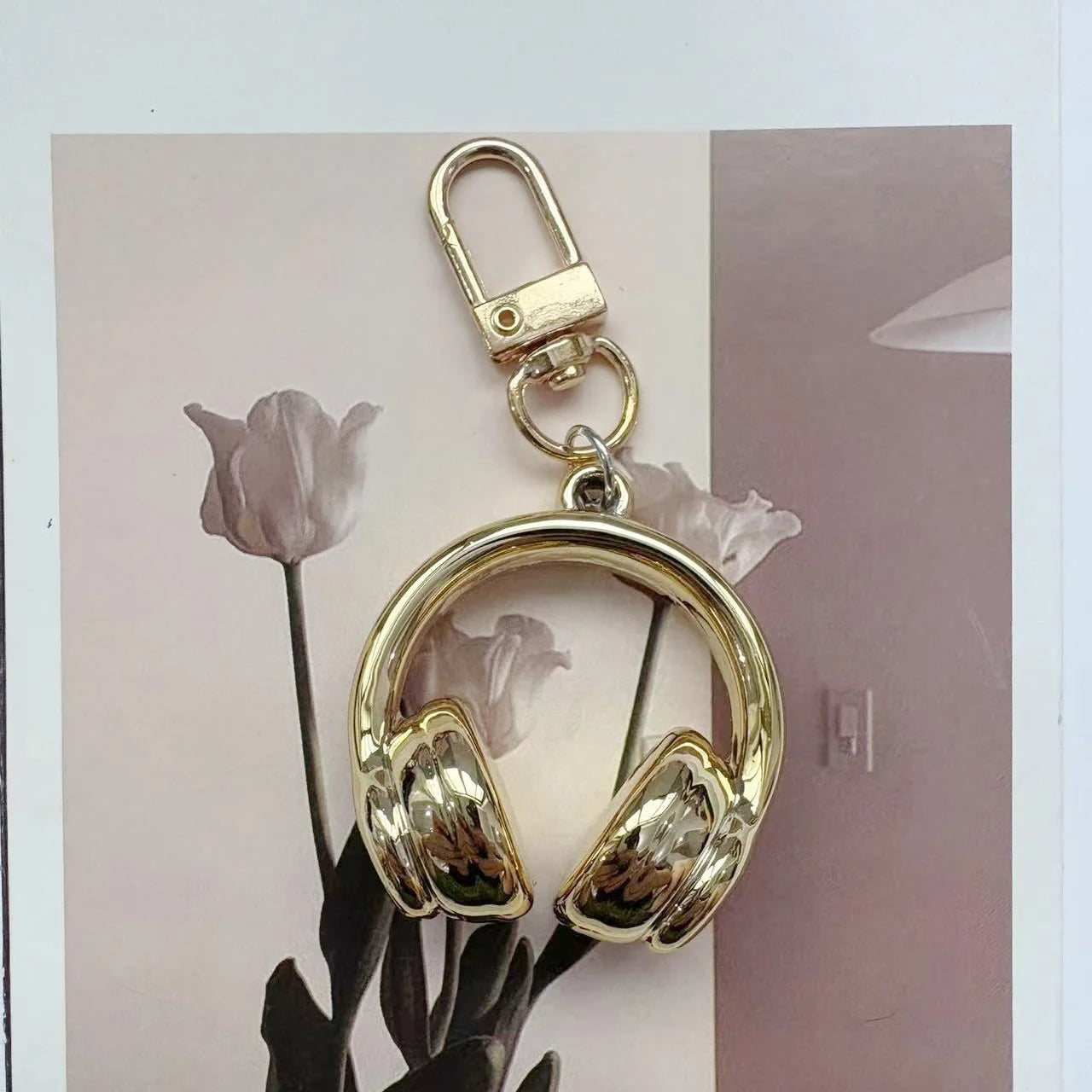 y2K Headphone Clip-On Charm