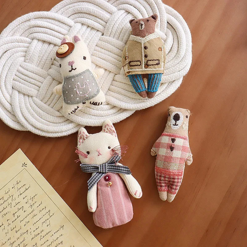 Linen Animal Pals Brooch (6 Designs)
