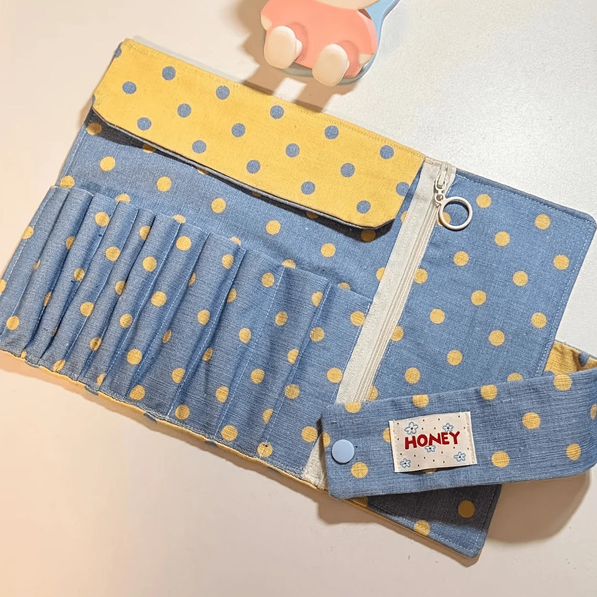 Pola Dot Roll-Up Pencil Case