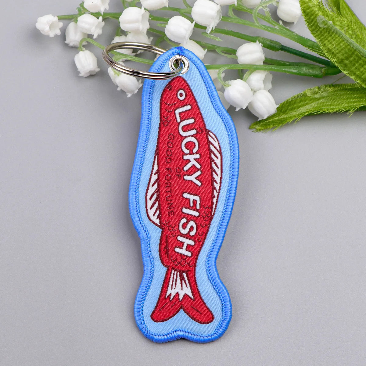 Fish Shape Embroidered Key Tag Lucky Fish Keychain Outdoor Fishing Backpack Car Key Ring Pendant Fisherman Gift Accessory - Ice Cream Cake